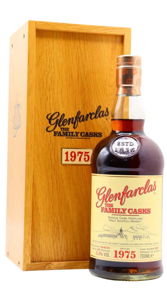 Glenfarclas - The Family Casks #5038 1975 31 year old Whisky