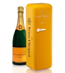 Veuve Clicquot Champagne Brut Yellow Label With Smeg Fridge Gift Box 750ml