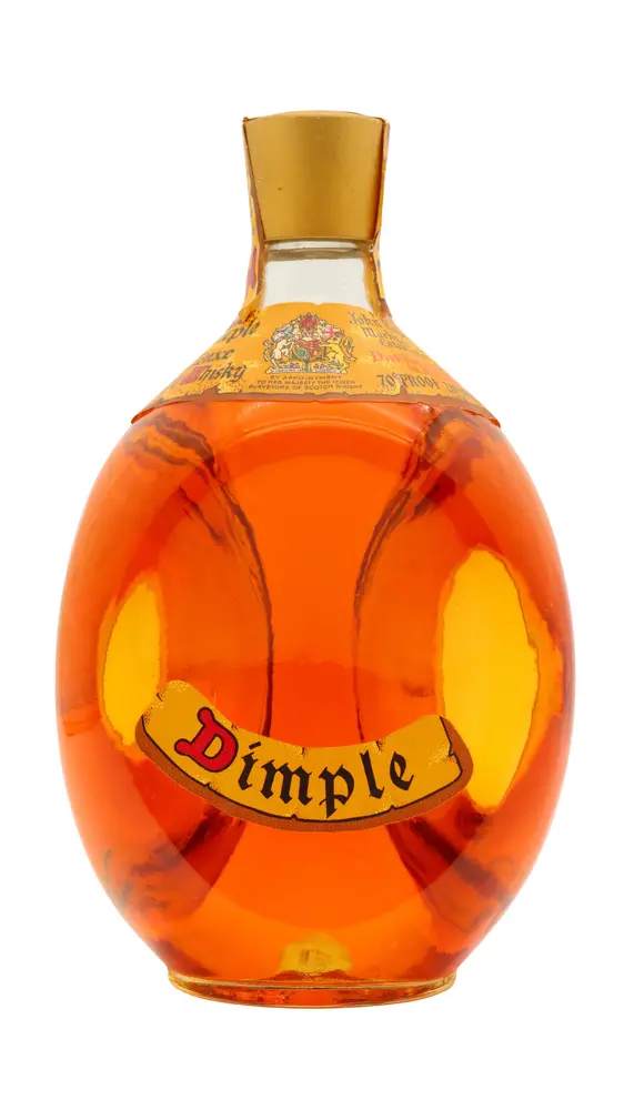 Dimple - Deluxe Blended Scotch Whisky 26 2/3 Fl. Ozs 43% ABV (1970's Bottling)