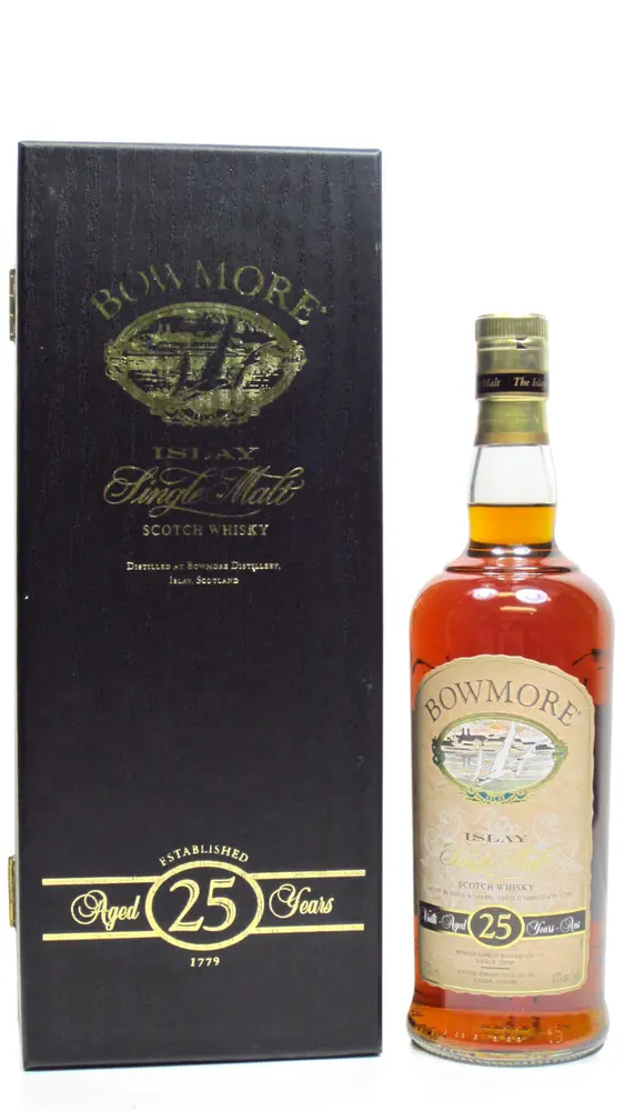 Bowmore - Islay Single Malt 25 year old Whisky