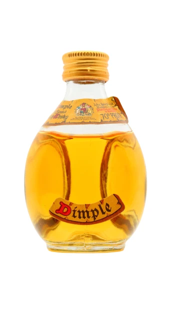 Dimple - Deluxe Blended Scotch Whisky 5cl 40% ABV Miniature